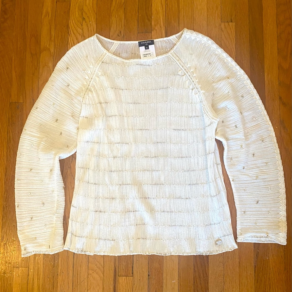 ❌SOLD ❌ Chanel top cream with metallic threads